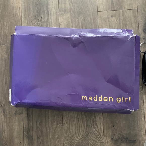 Steve Madden Yumi Faux Fur Lining Boot - 7 - - Picture 7 of 9